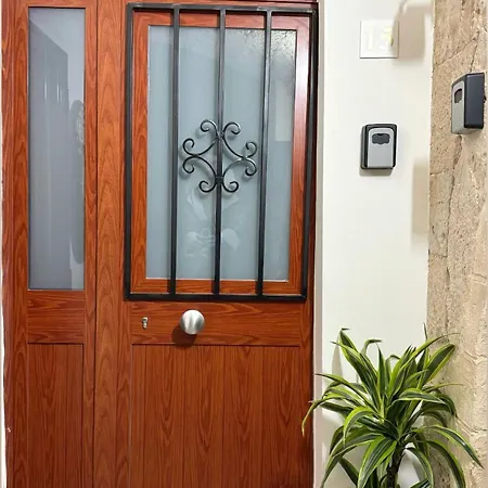 بيت ضيافة L'antica Dimora Deluxe 3*