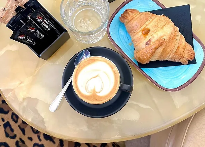 L'antica Dimora Deluxe بيت ضيافة 3*